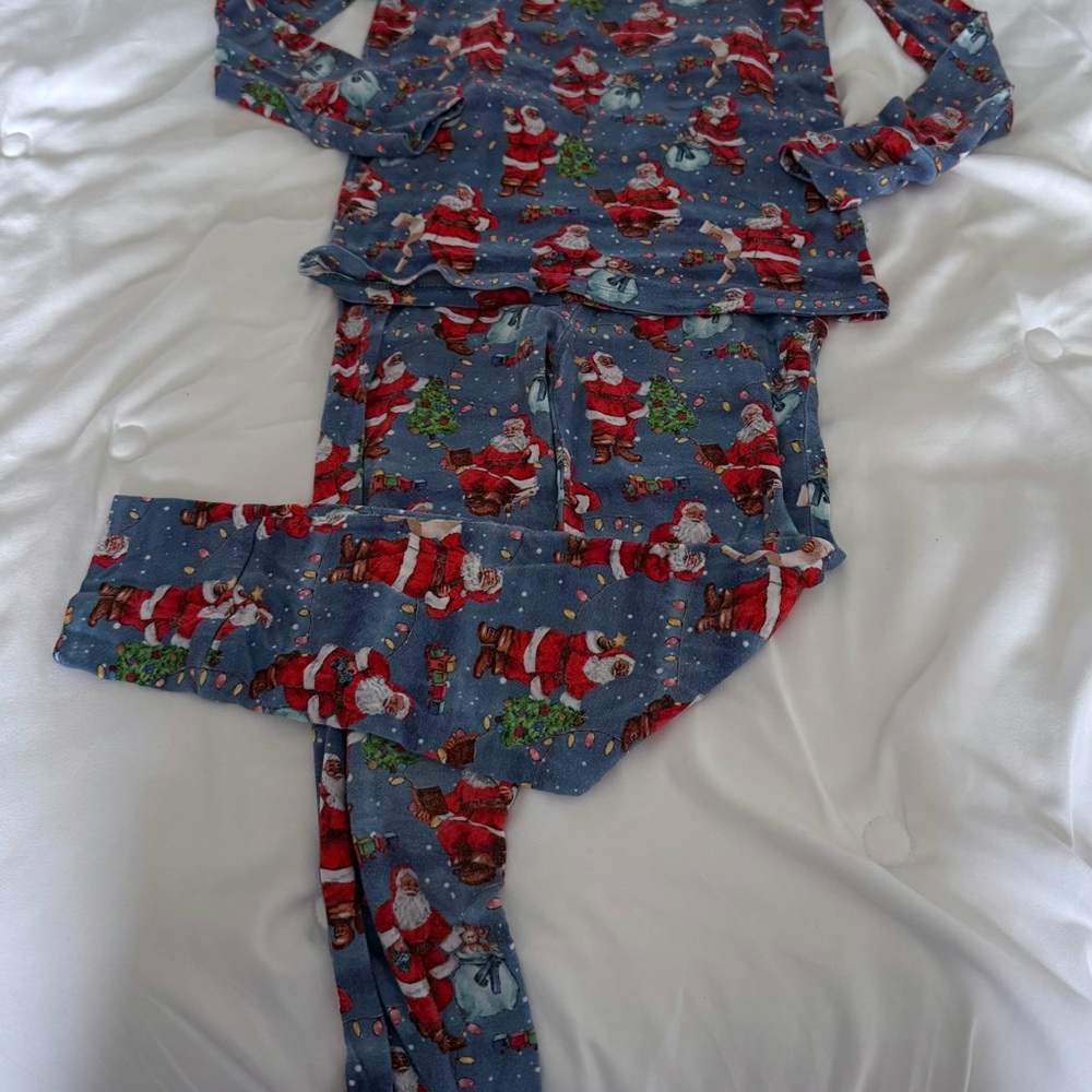Posh Peanut Santa PJ Set size 5T/6T